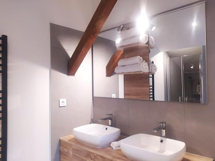 Chazay-d'Azergues Suite Mansardee Independante, 25Min Lyon-Villefranche מראה חיצוני תמונה